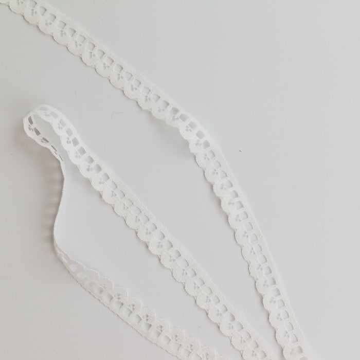 White Lace Trim 3