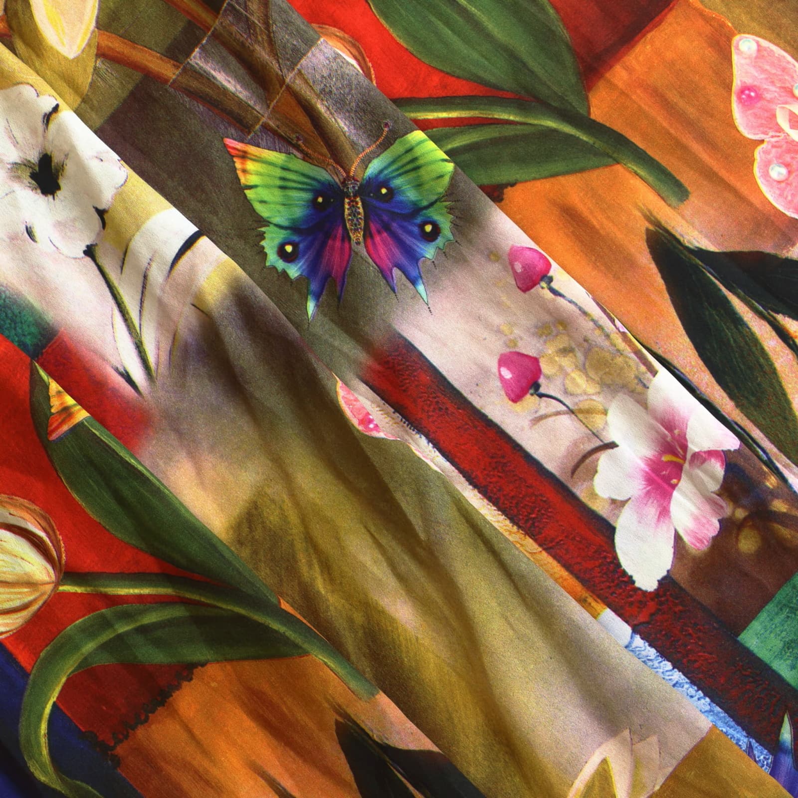 Floral graphic print polyester sewing fabric gently folded