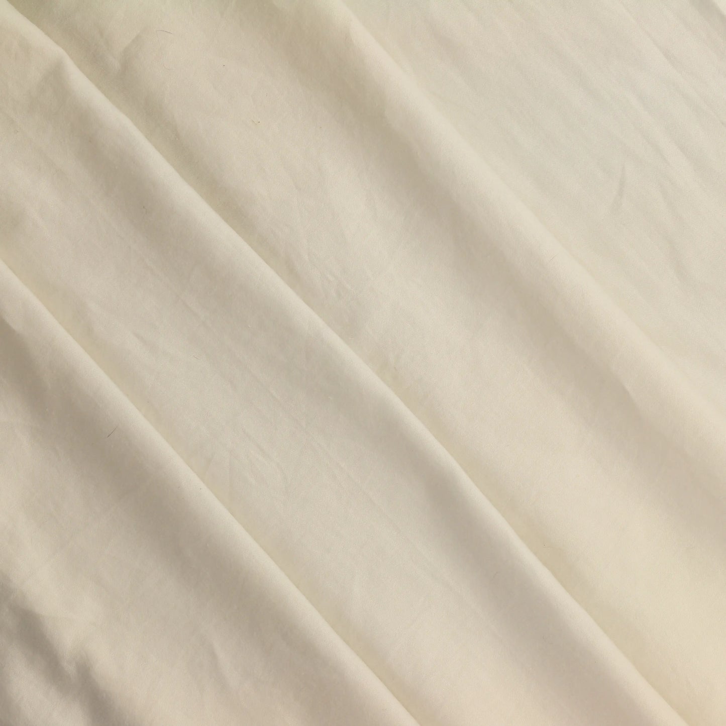 off-white-cotton-sateen-fabric – full product view