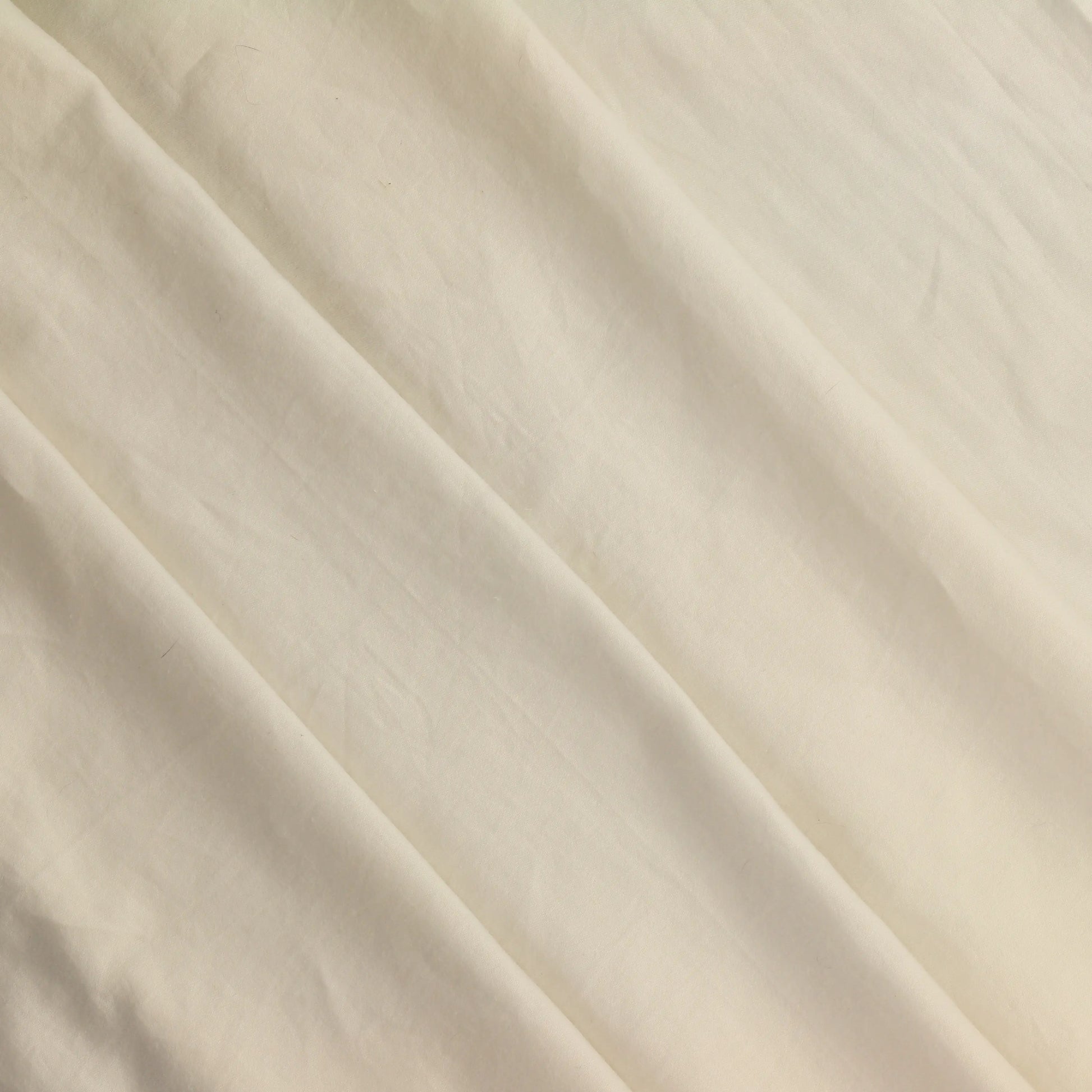 off-white-cotton-sateen-fabric – full product view