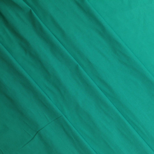 green-lightweight-cotton-lawn-fabric – full product view