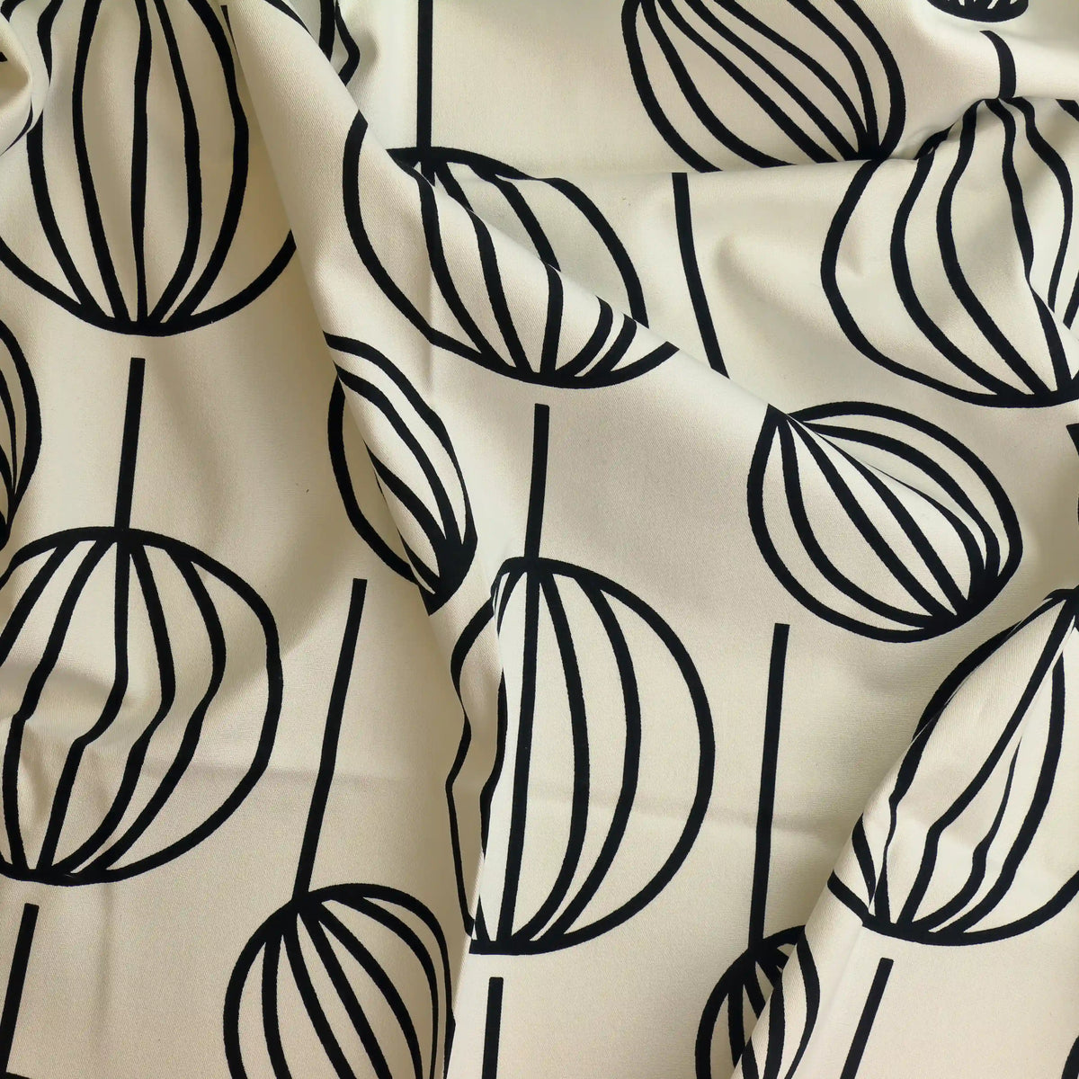 black-&-white-berry-print-ikea-home-decor-fabric – close-up of colour, pattern and texture