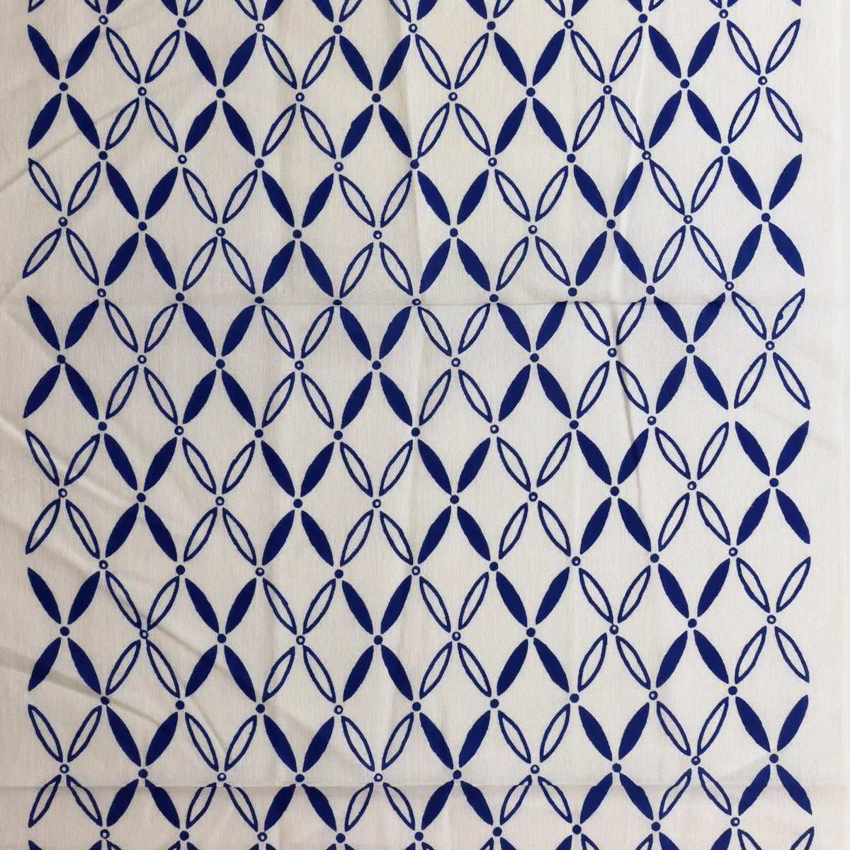 blue-&-white-geometric-print-fabric-panel – additional product detail